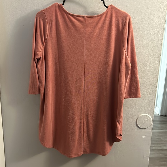 Women’s top - Picture 2 of 5